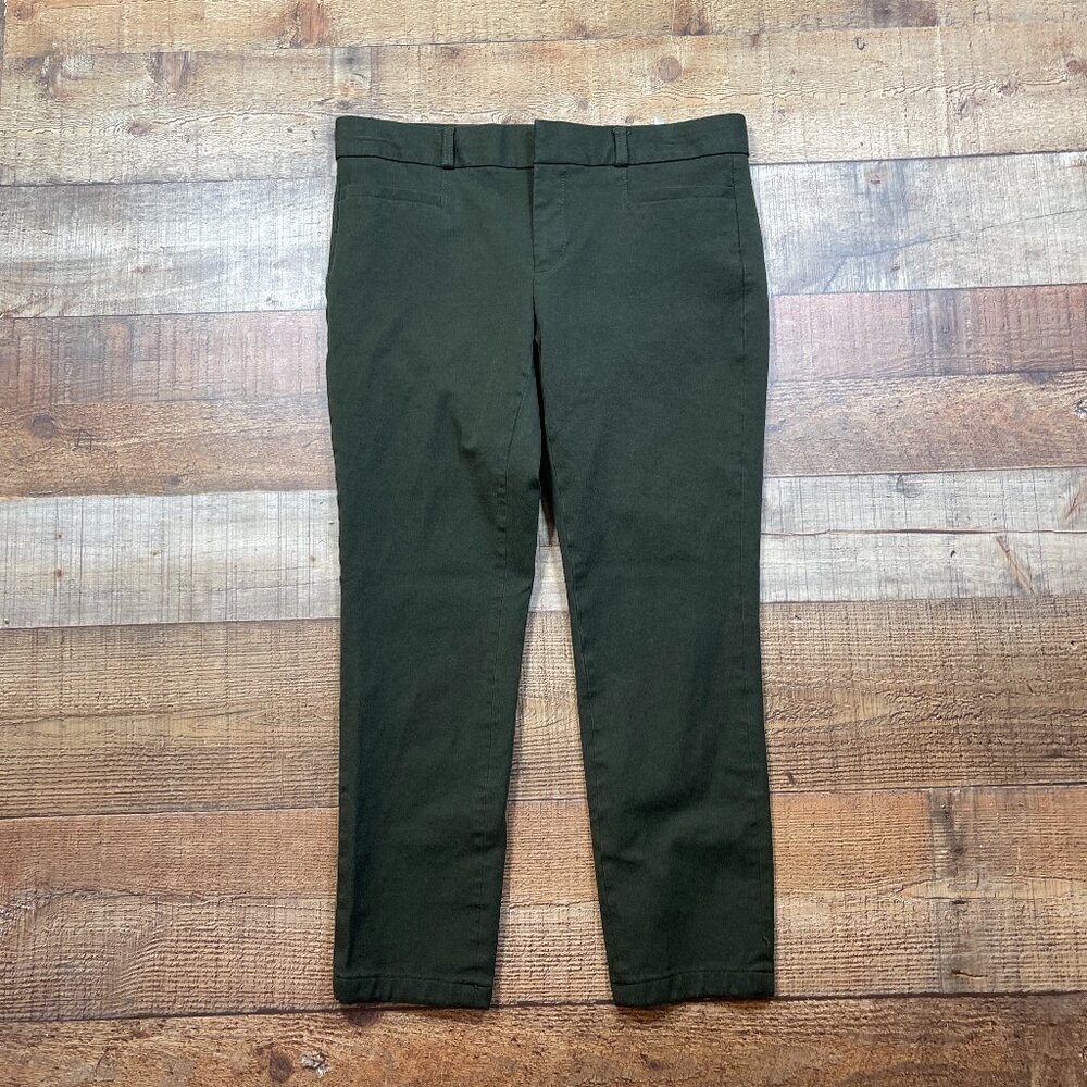 Banana Republic Olive Green Sloan Fit Capri Pants size 2